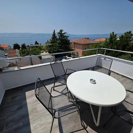 Tom V Nv With Sea View, 250m From The * Novi Vinodolski