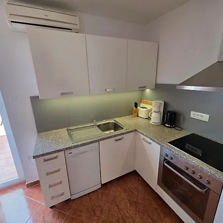 Appartement Tom V Nv With Sea View, 250m From The *