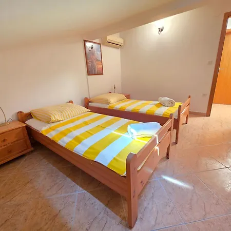 Tom V Nv With Sea View, 250m From The * نوفي فينودولسكي